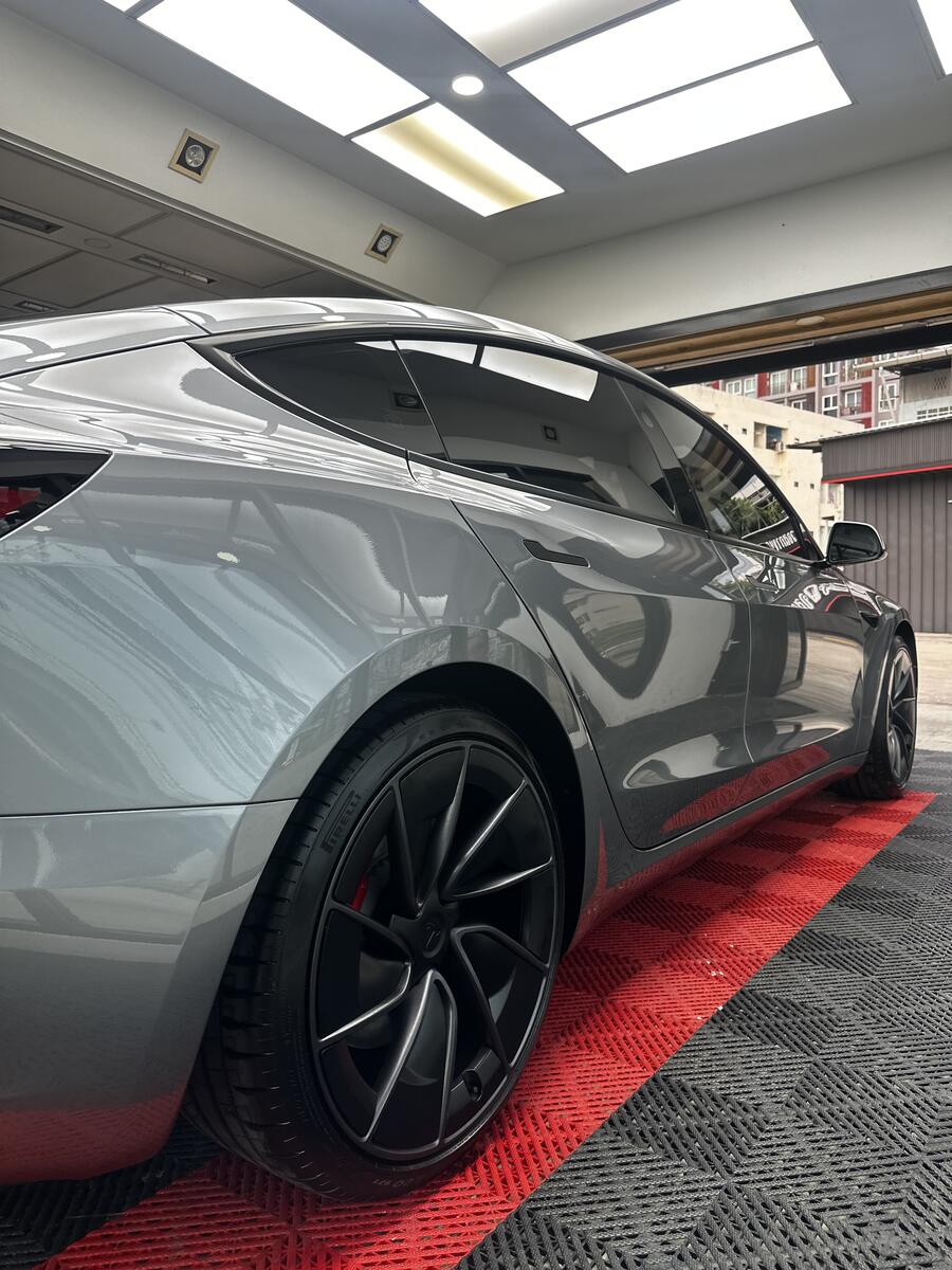 Tesla Model 3 เคลือบเซรามิก